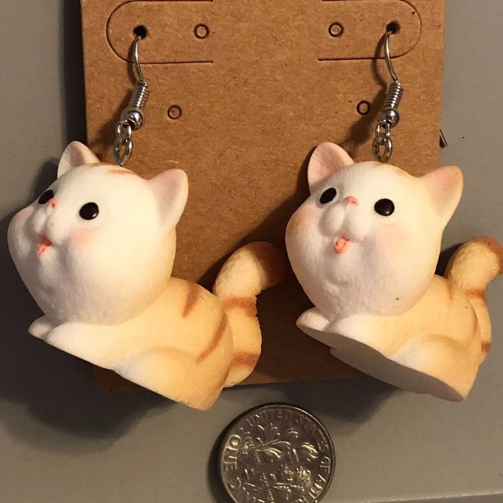 5/$20 Happy Cat 3D Dangle Earrings